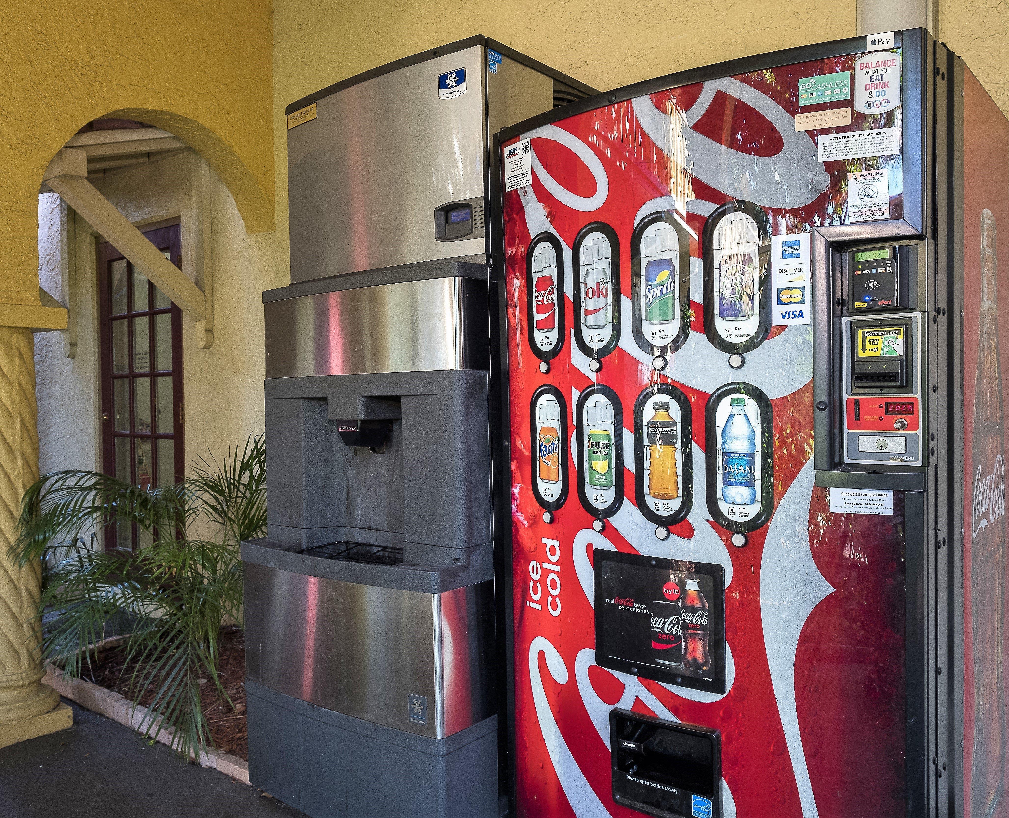 Red Roof Inn Tampa Bay - St. Petersburg Ngoại thất bức ảnh