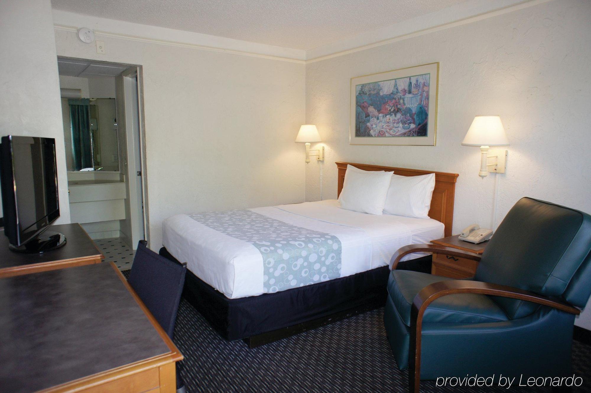 Red Roof Inn Tampa Bay - St. Petersburg Ngoại thất bức ảnh