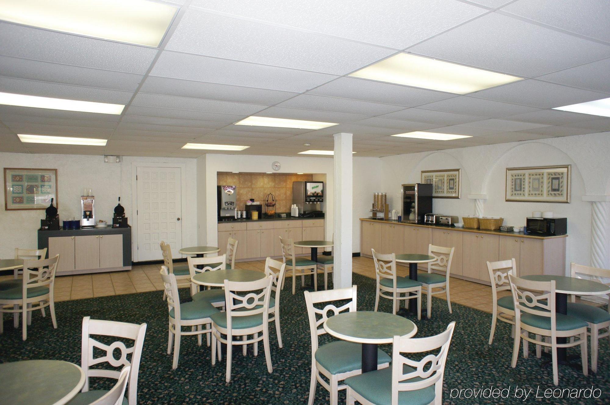 Red Roof Inn Tampa Bay - St. Petersburg Ngoại thất bức ảnh