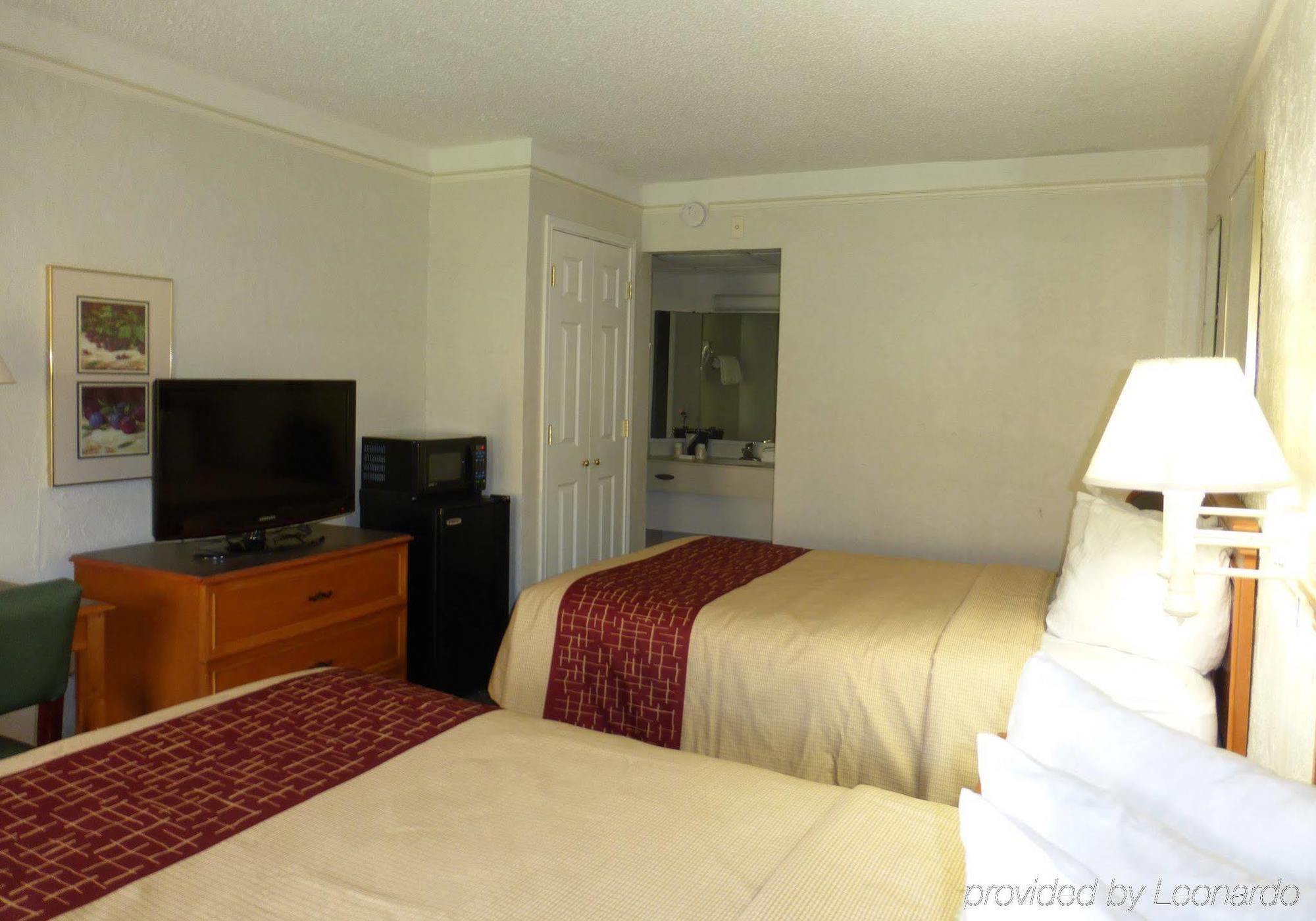 Red Roof Inn Tampa Bay - St. Petersburg Ngoại thất bức ảnh
