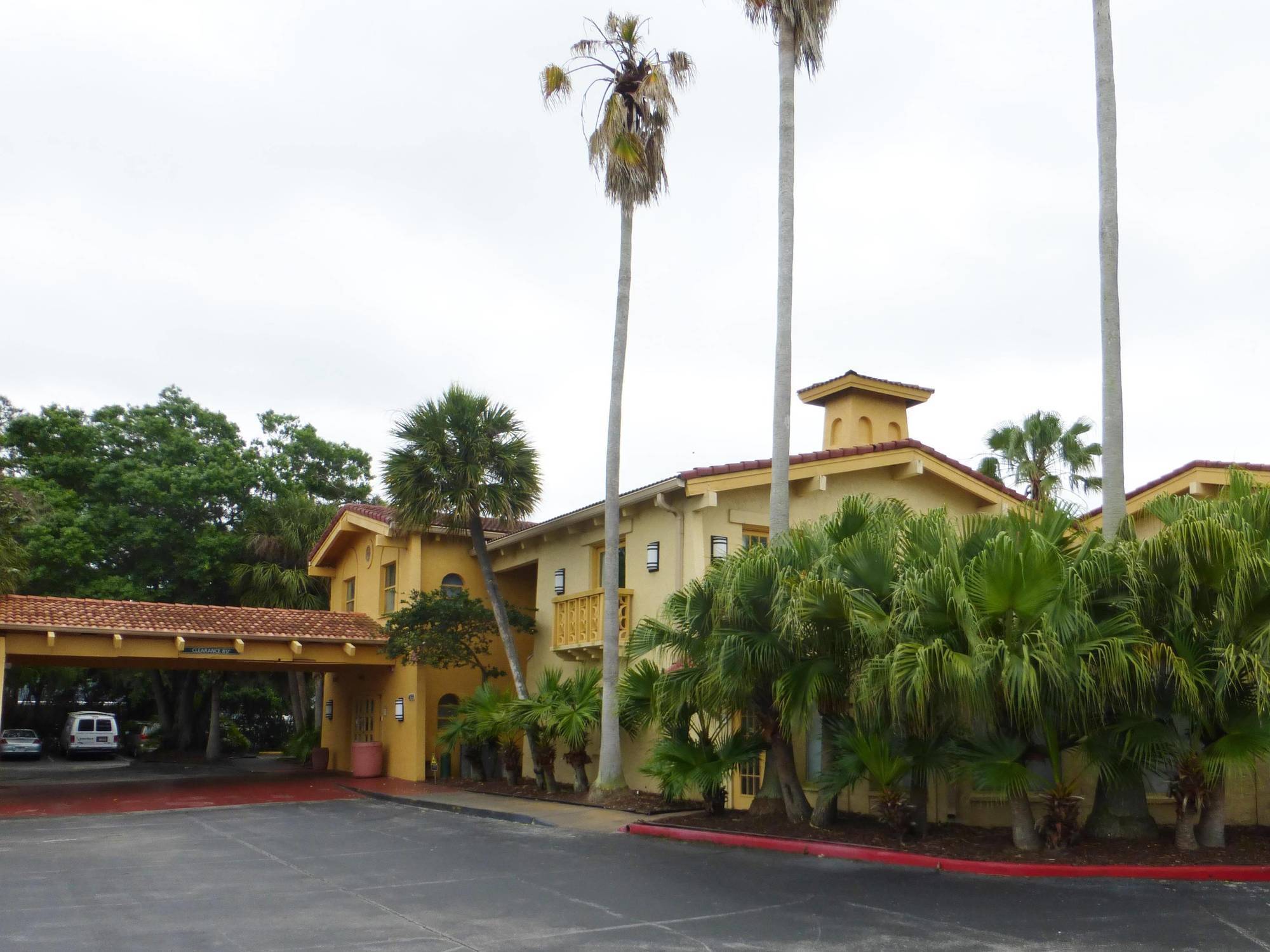 Red Roof Inn Tampa Bay - St. Petersburg Ngoại thất bức ảnh