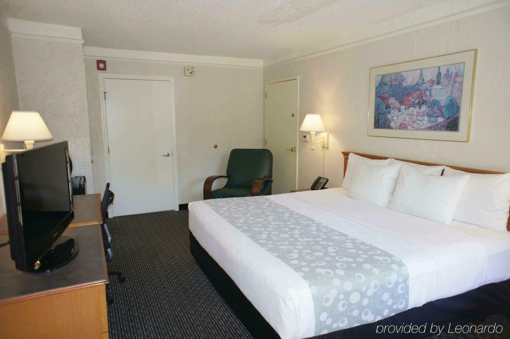 Red Roof Inn Tampa Bay - St. Petersburg Ngoại thất bức ảnh